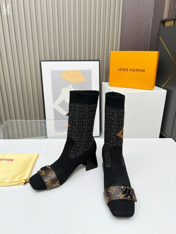 New Collection Fashion Women LV Shoes 1106