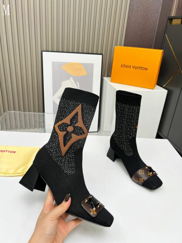 New Collection Fashion Women LV Shoes 1106