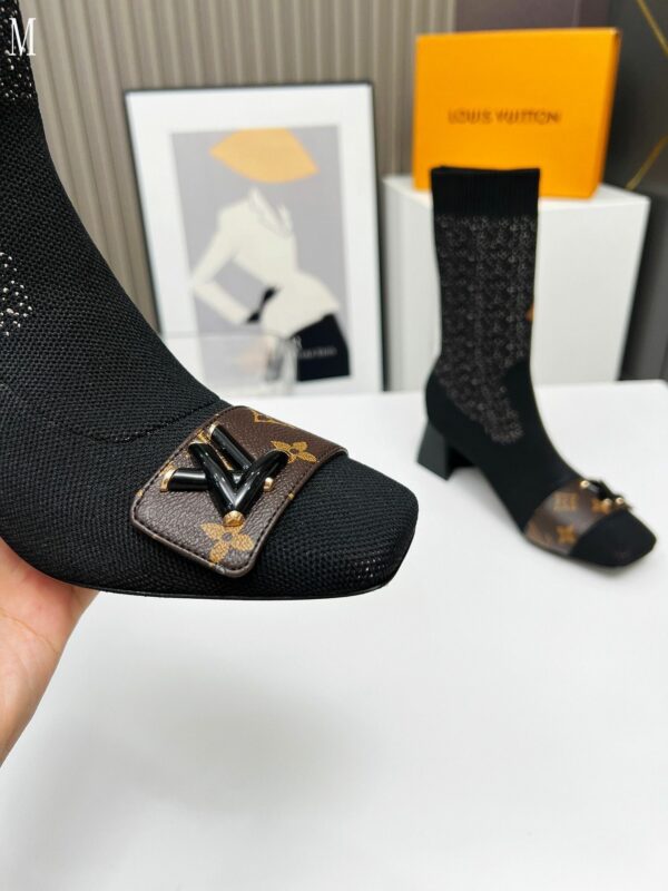 New Collection Fashion Women LV Shoes 1106