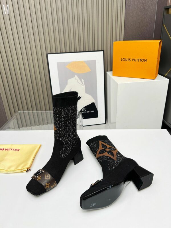 New Collection Fashion Women LV Shoes 1106
