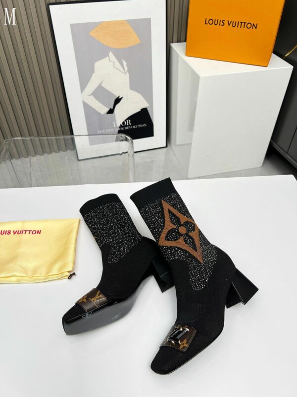 New Collection Fashion Women LV Shoes 1106