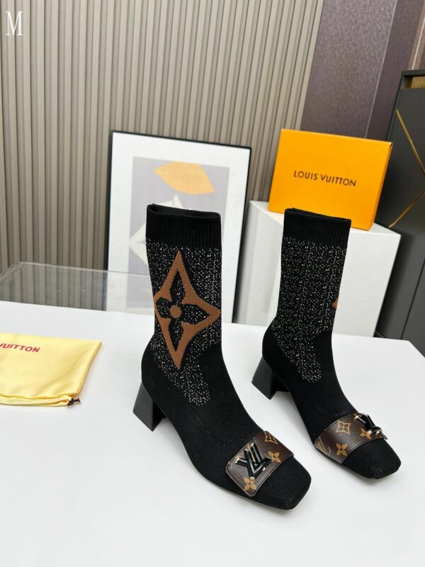 New Collection Fashion Women LV Shoes 1106
