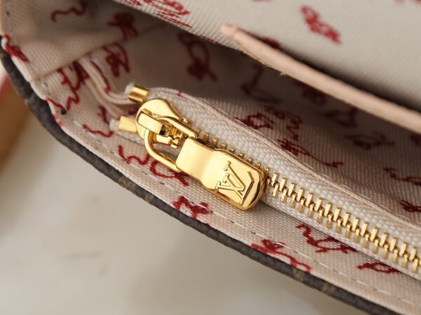 Chic Charm LV Handbag M15148-M81911