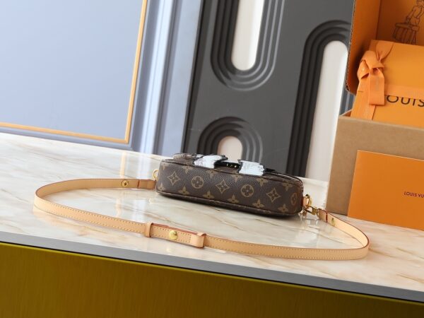 Chic Charm LV Handbag M15148-M81911