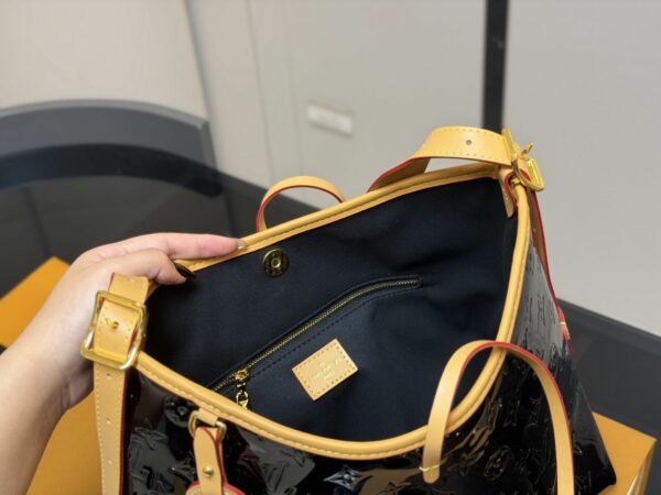 New Collection Fashion LV Handbag LV09235