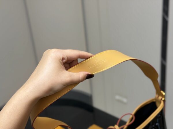 New Collection Fashion LV Handbag LV09235