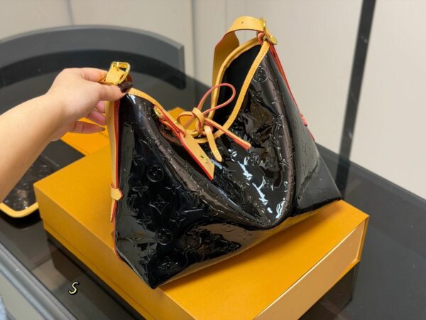 New Collection Fashion LV Handbag LV09235