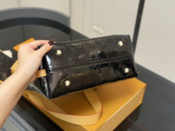 New Collection Fashion LV Handbag LV09235