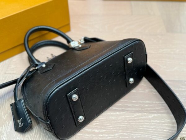 New Collection Fashion LV Handbag LV5092617.1