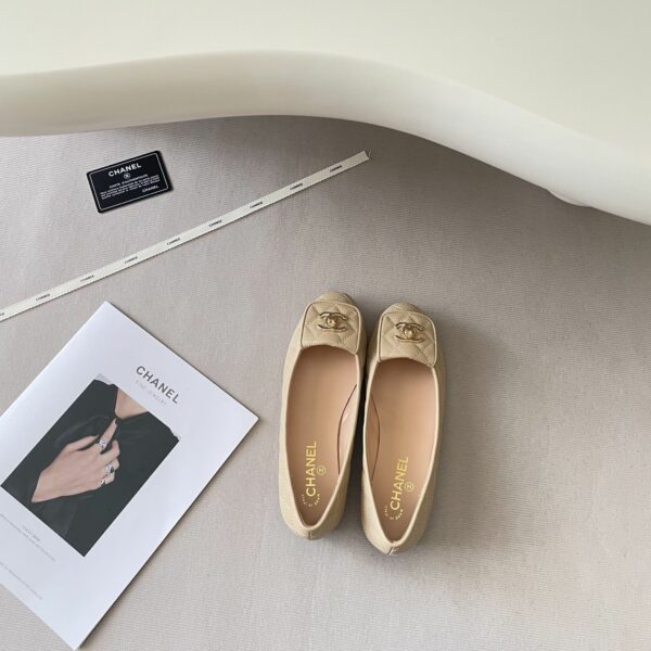 New Collection Fashion Shoes C3302