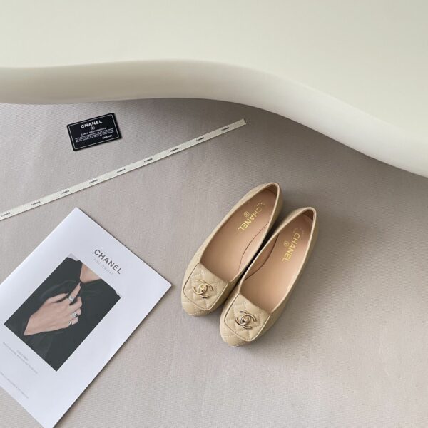 New Collection Fashion Shoes C3302