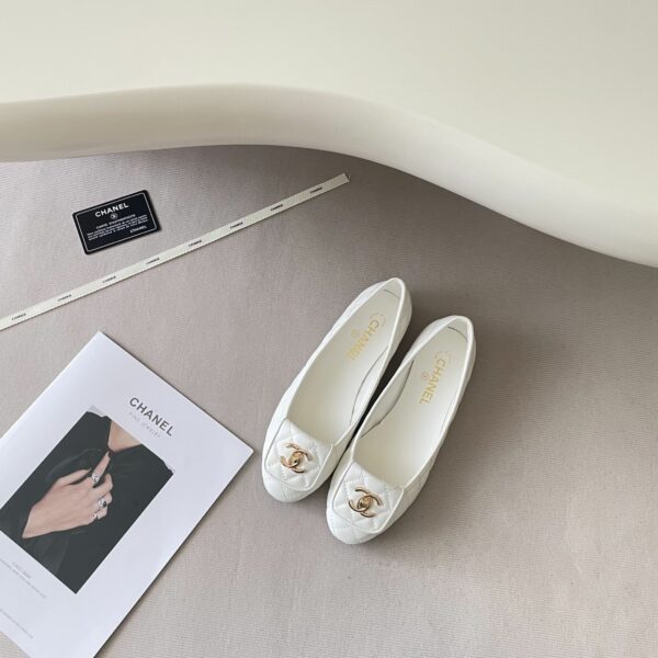 New Collection Fashion Shoes C3302
