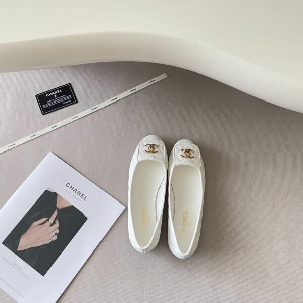 New Collection Fashion Shoes C3302