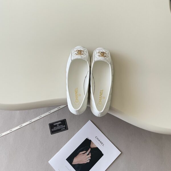 New Collection Fashion Shoes C3302