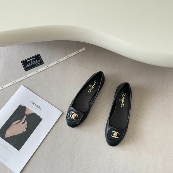 New Collection Fashion Shoes C3302