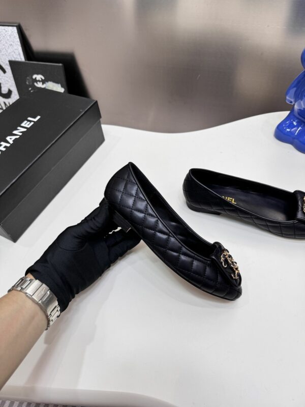 New Collection Fashion Shoes C3301