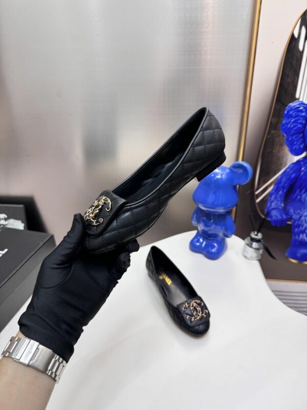 New Collection Fashion Shoes C3301
