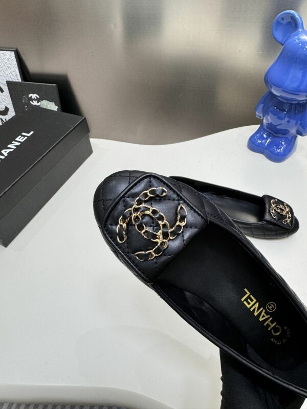 New Collection Fashion Shoes C3301