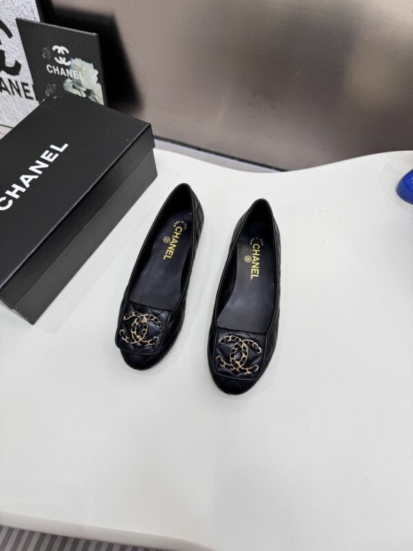 New Collection Fashion Shoes C3301