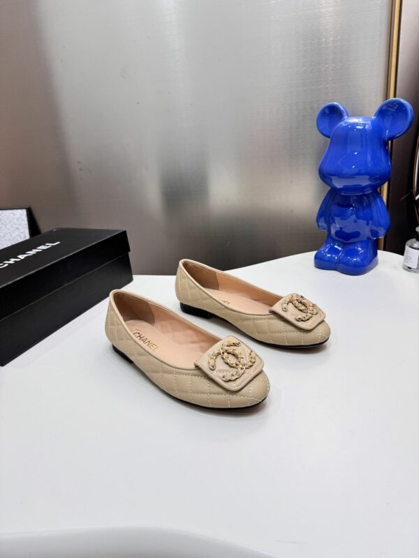 New Collection Fashion Shoes C3301