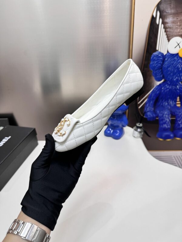 New Collection Fashion Shoes C3301