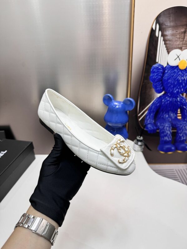 New Collection Fashion Shoes C3301