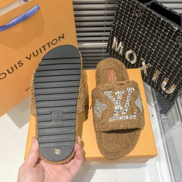 New Collection Fashion Shoes L3401