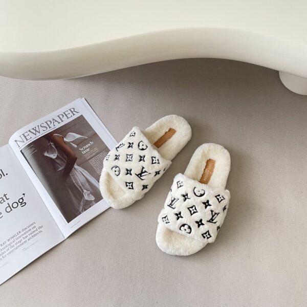 New Collection Fashion Shoes L3399