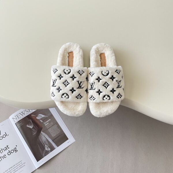 New Collection Fashion Shoes L3399