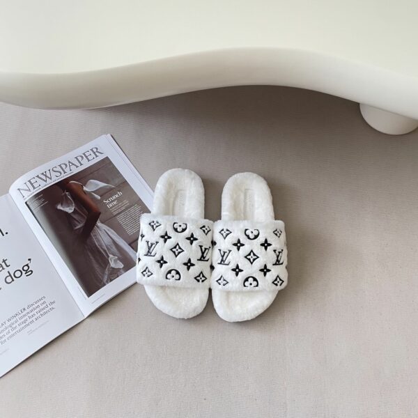 New Collection Fashion Shoes L3399