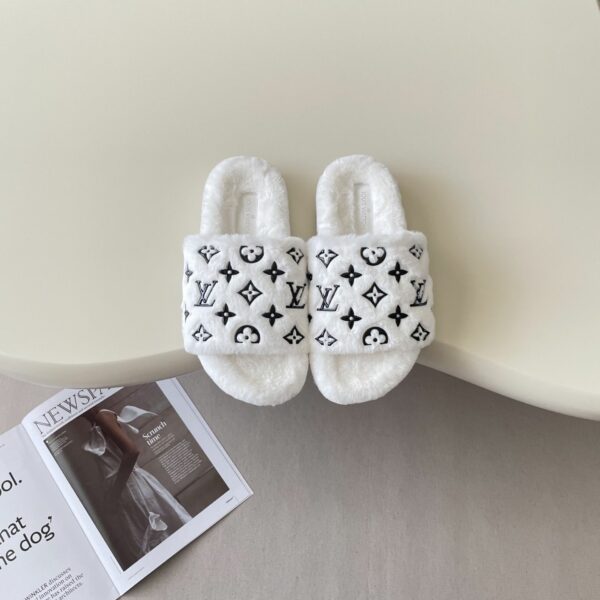New Collection Fashion Shoes L3399