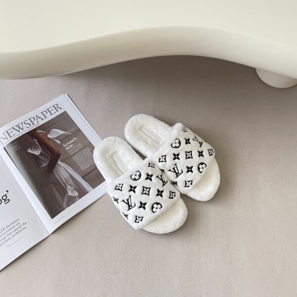 New Collection Fashion Shoes L3399