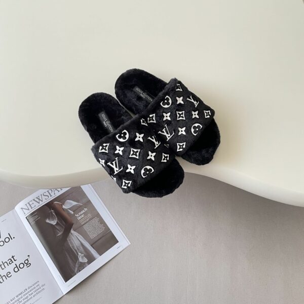 New Collection Fashion Shoes L3399