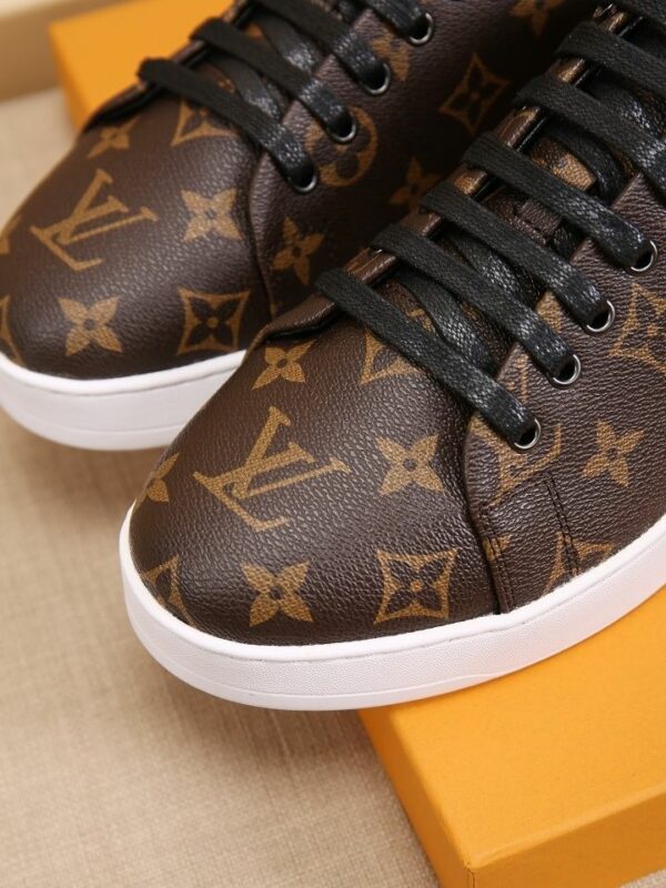 New Collection Fashion Shoes L3380