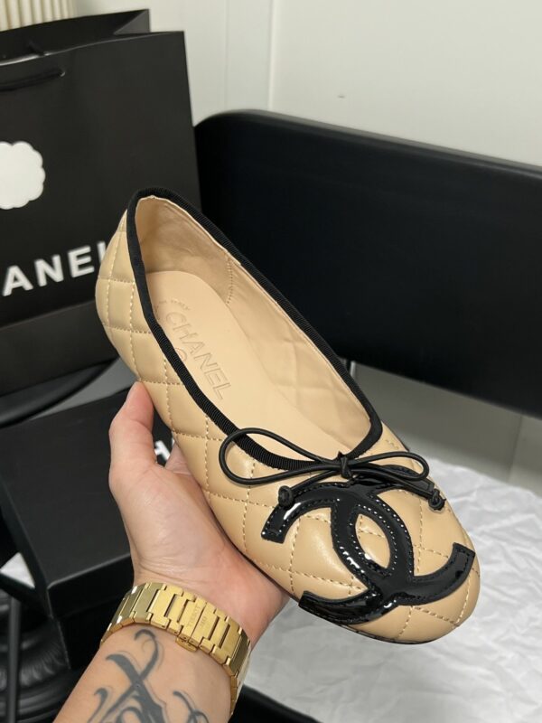 New Collection Fashion Shoes C3299