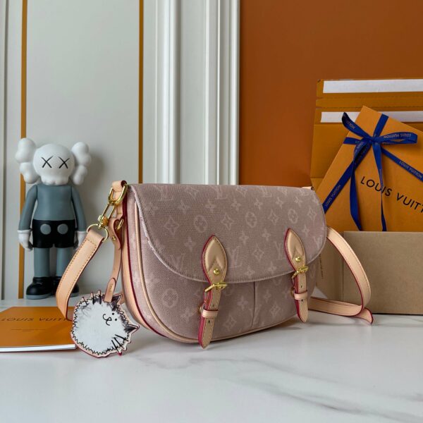 Luxury LV Handbag M15134