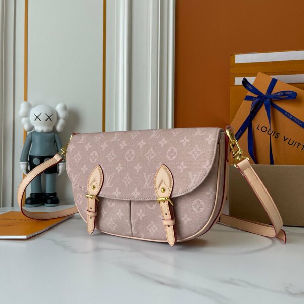 Luxury LV Handbag M15134
