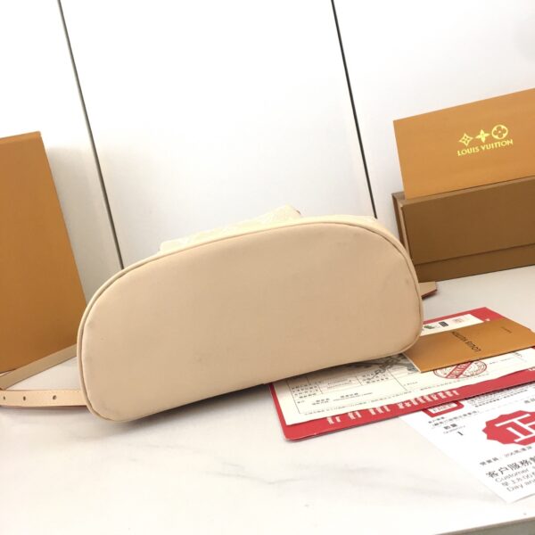 Luxury LV Handbag M25953-M11198