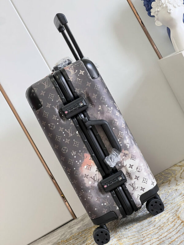 New Collection Fashion Luggage LV D301