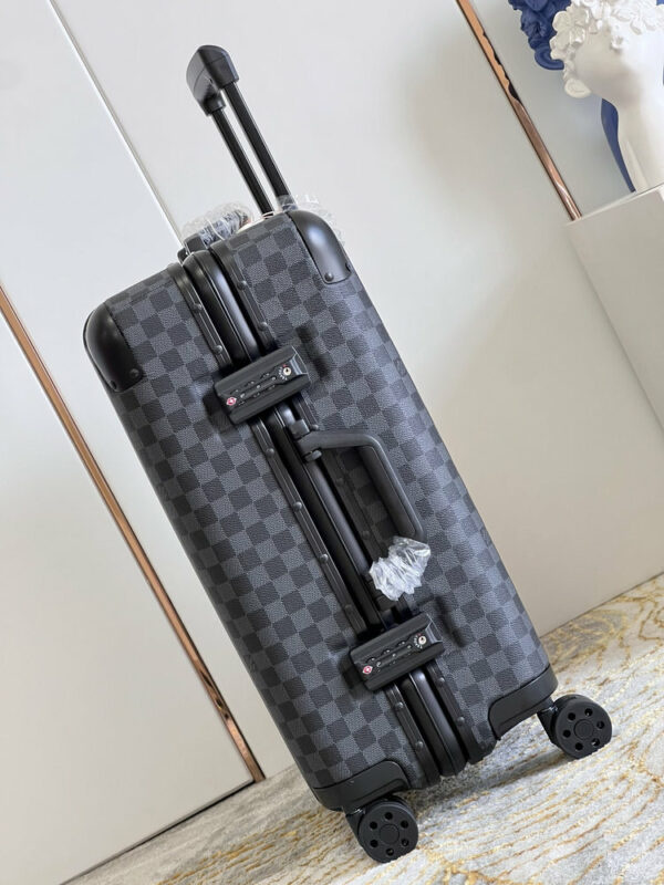 New Collection Fashion Luggage LV D301