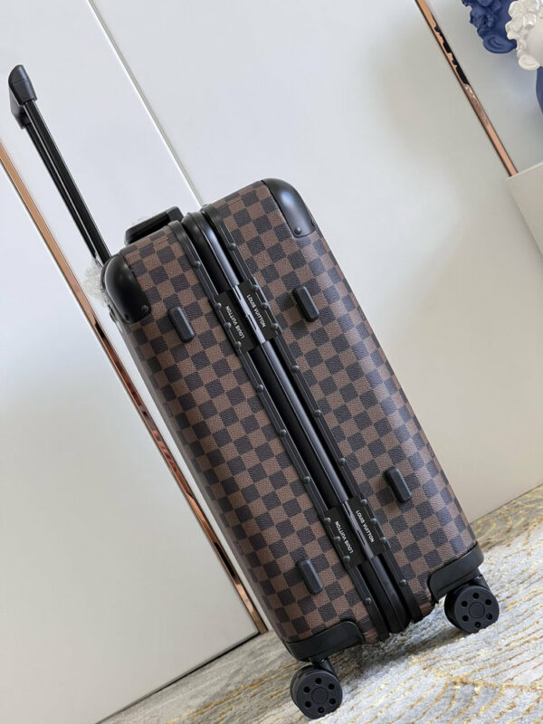 New Collection Fashion Luggage LV D301