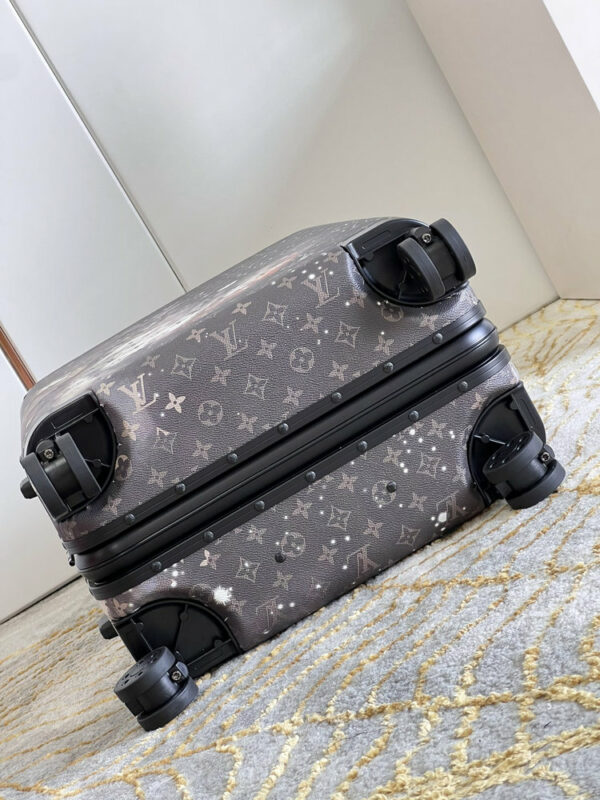 New Collection Fashion Luggage LV D301