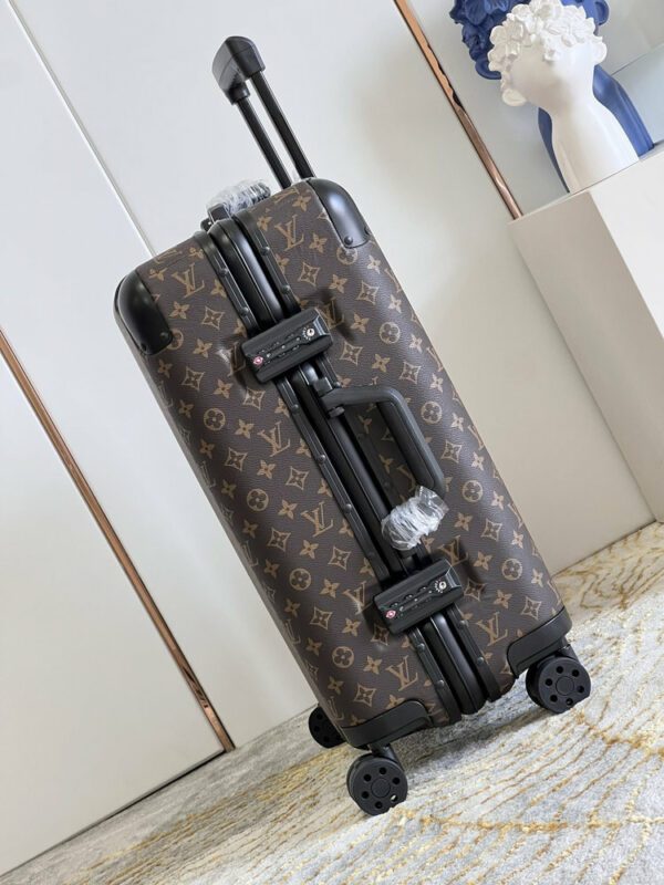 New Collection Fashion Luggage LV D301