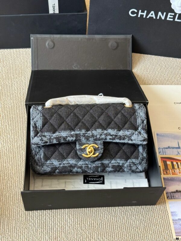 Stylish Fashion Carry CN Handbag CC09181
