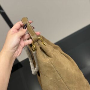 New Collection Fashion CN Handbag CC509233 2 a1b790d8