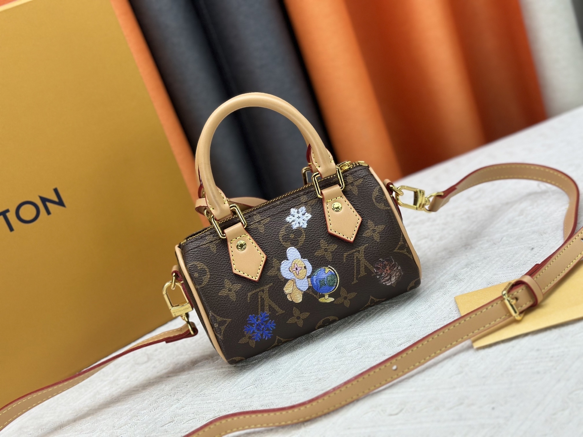 Luxury LV Handbag M81085-M15330 Luxury LV Handbag M81085-M15330