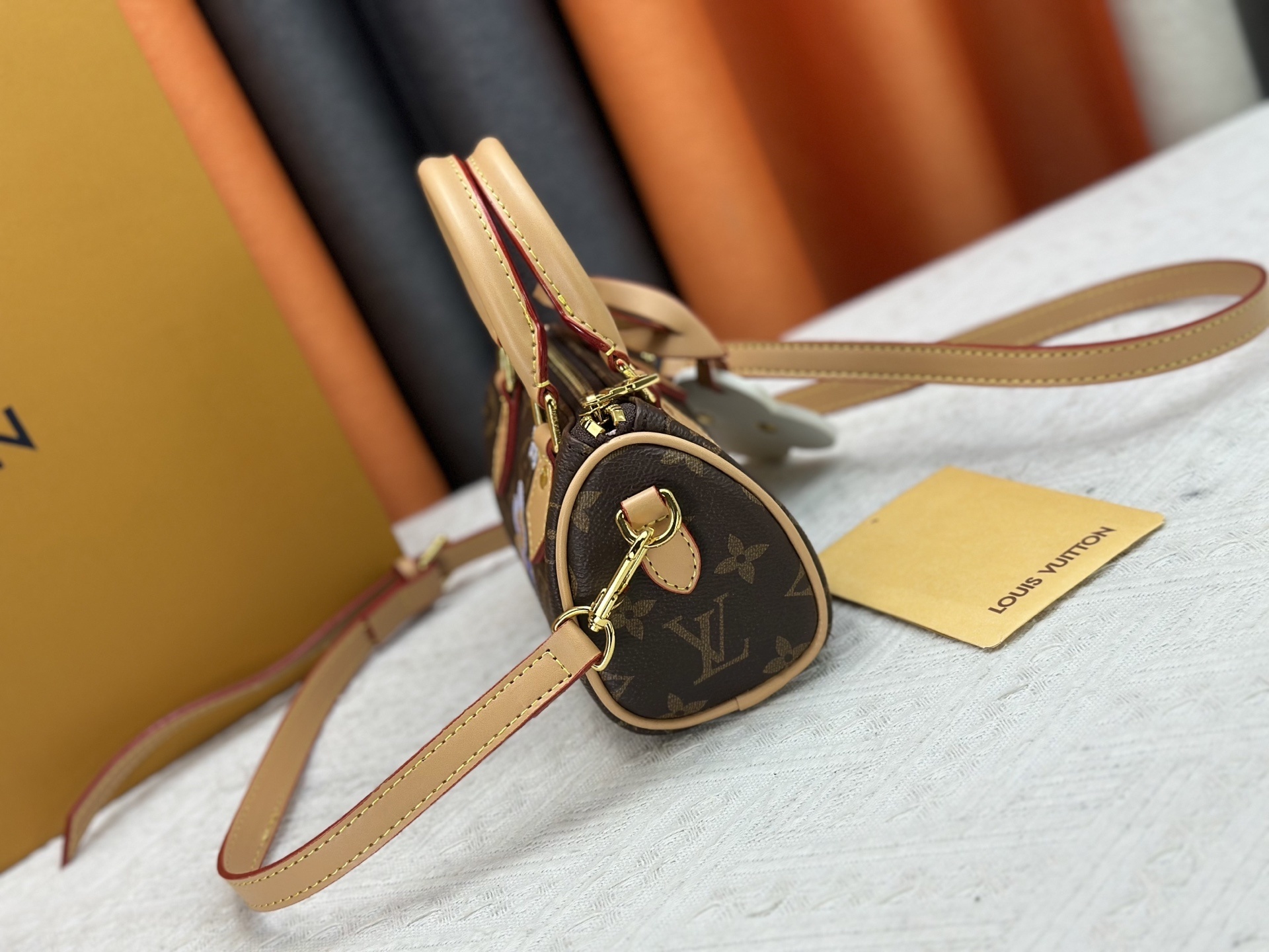 Luxury LV Handbag M81085-M15330 Luxury LV Handbag M81085-M15330