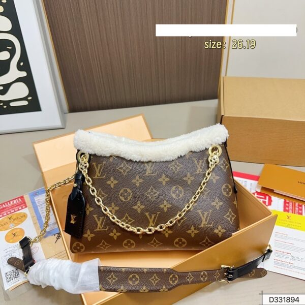 Stylish Fashion Carry LV Handbag LV2510213