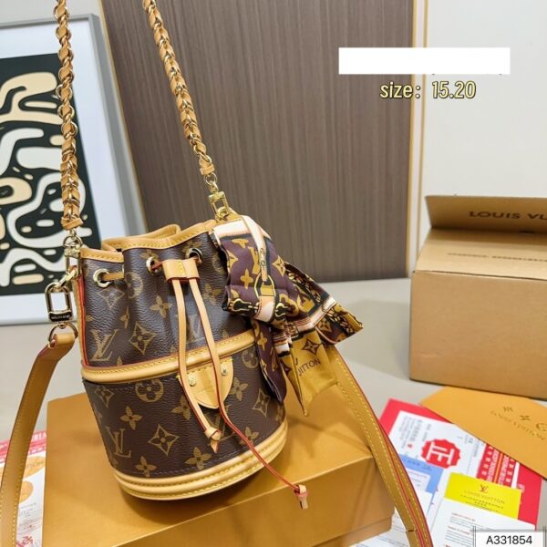 Stylish Fashion Carry LV Handbag LV2510212