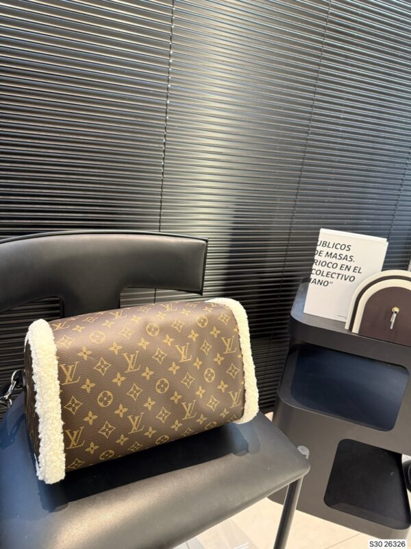 New Collection Fashion LV Handbag 26326